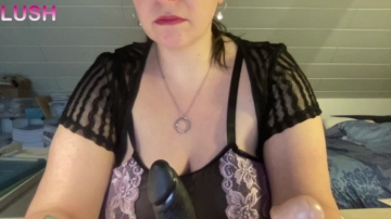 HornyMilfLeah 13-12-2021 XXX 